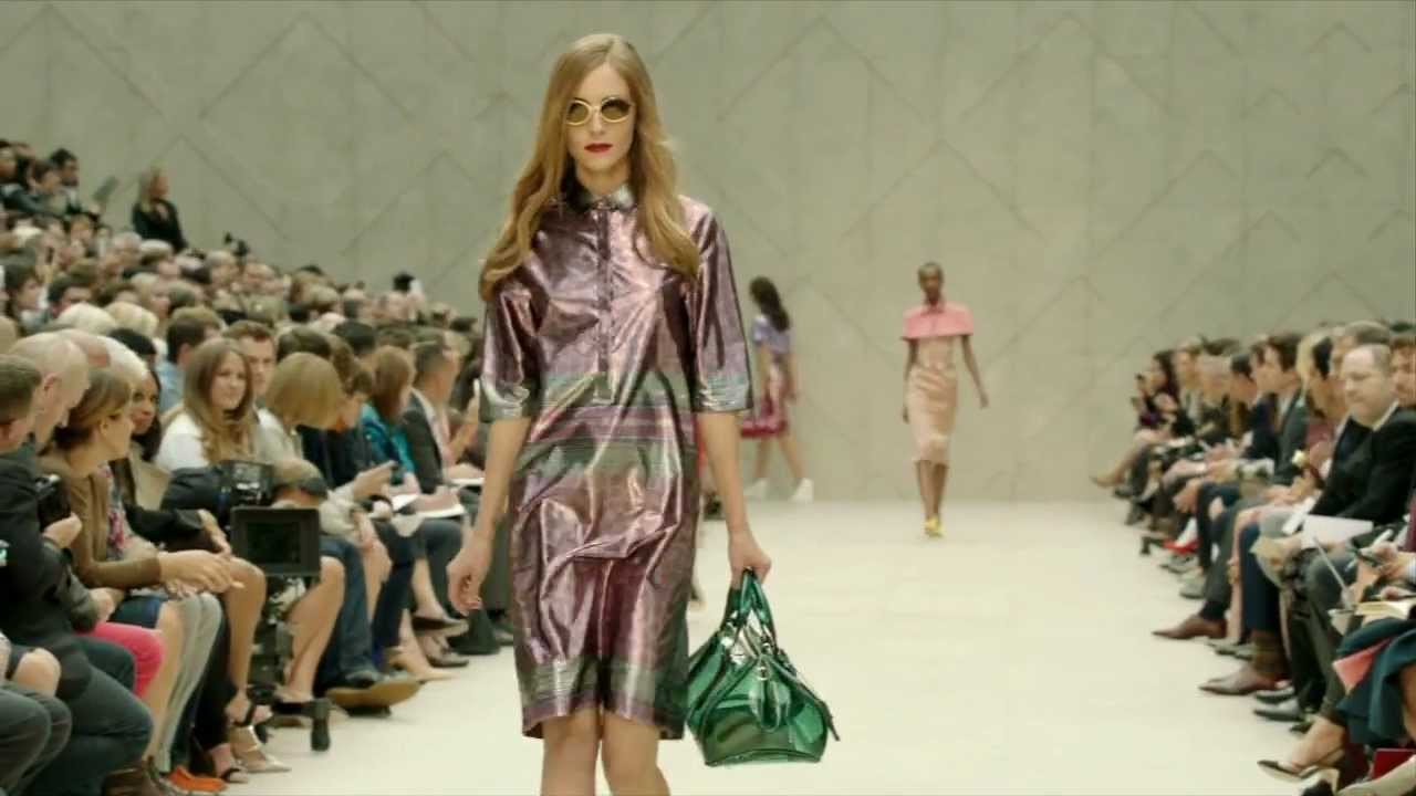 #LFW: Watch Burberry's Spring/Summer 2013 Show LIVE from Hyde Park Right here!