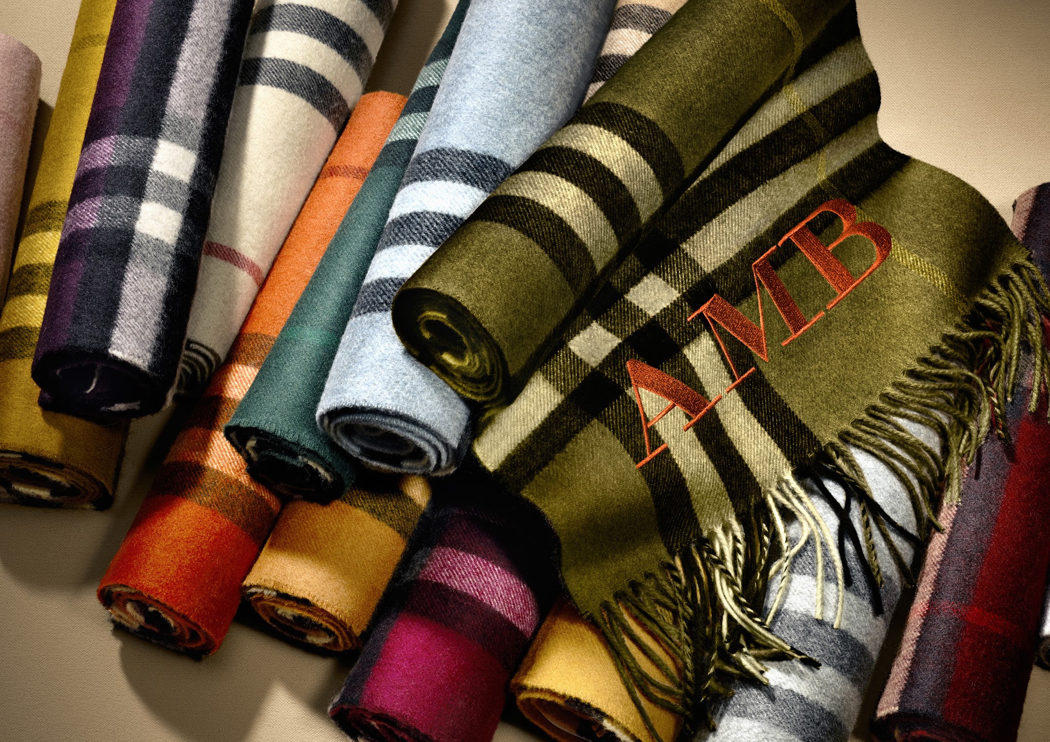 Burberry Launches Scarf Bar